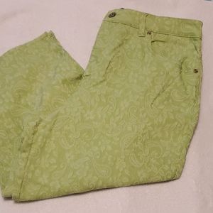 Beautiful paisley capri pants